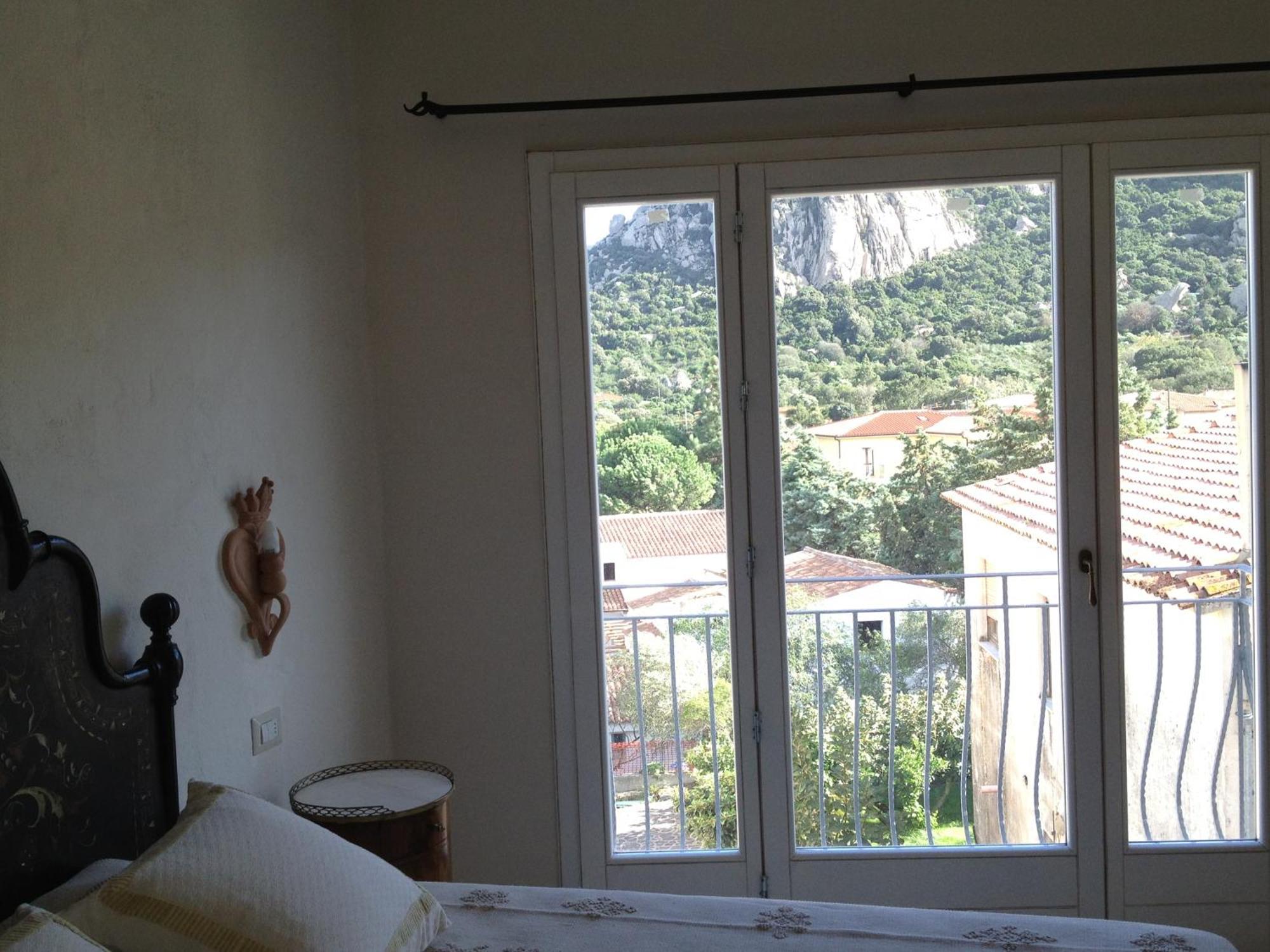 Antica Dimora La Corona San Pantaleo Bagian luar foto